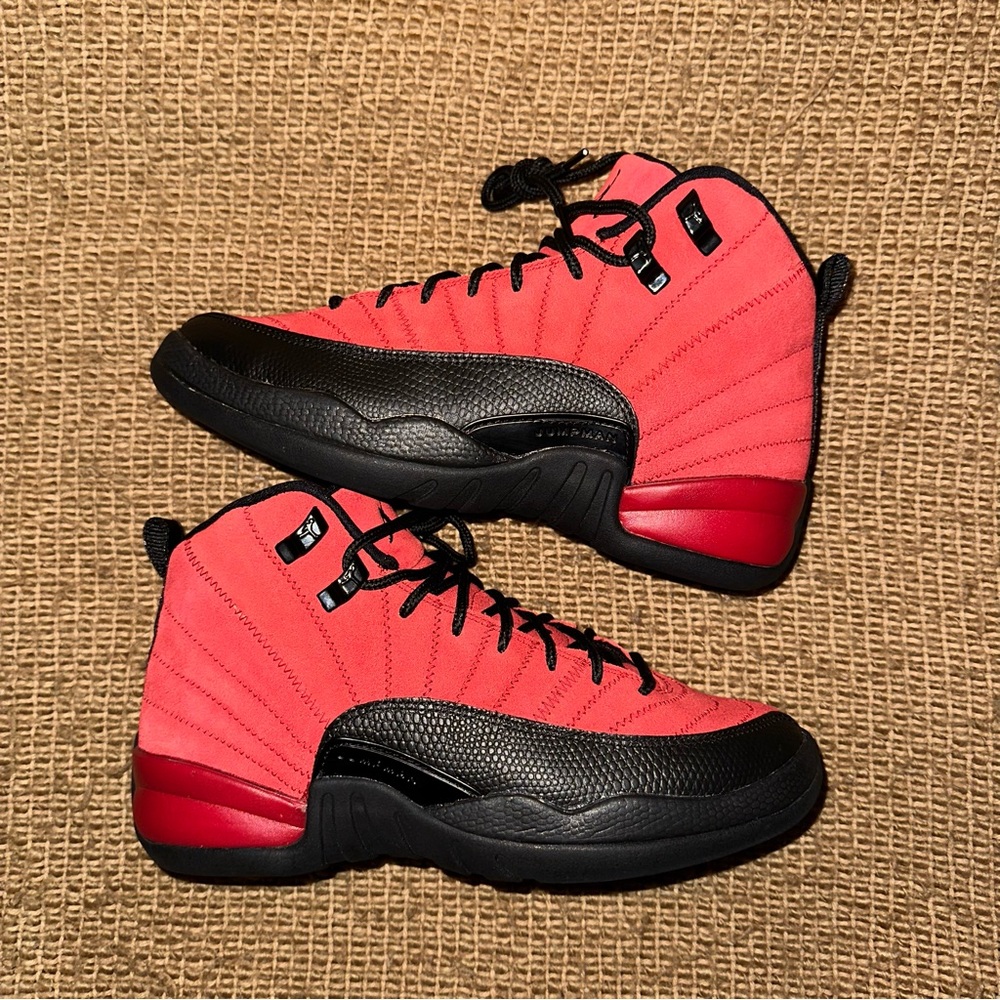 Jordan 12 Retro Reverse Flu Game - Picture 7 of 11